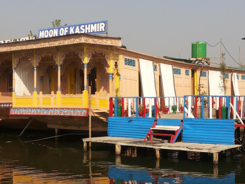 Hotel Houseboat Moon Of Kashmir Srīnagar Exteriér fotografie